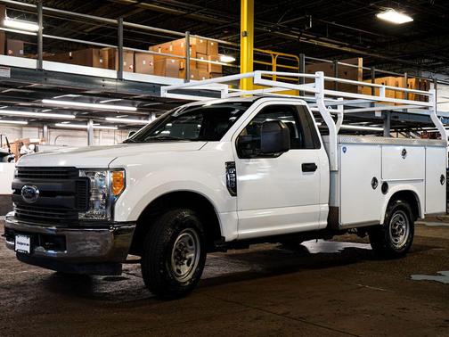 Oxford White 2017 Ford F-250 XL