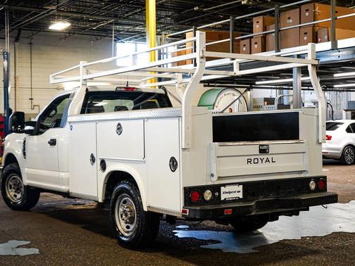 Oxford White 2017 Ford F-250 XL
