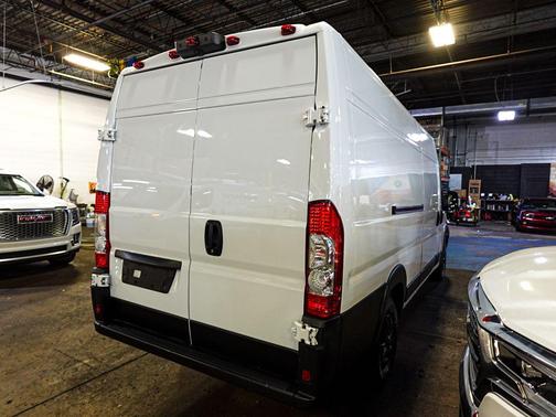 Bright White Clearcoat 2023 RAM ProMaster 3500 High Roof