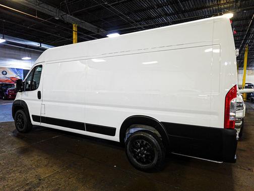 Bright White Clearcoat 2023 RAM ProMaster 3500 High Roof