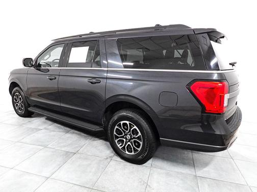 Gray Metallic 2024 Ford Expedition Max XLT