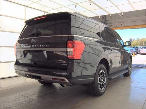 Gray Metallic 2024 Ford Expedition Max XLT
