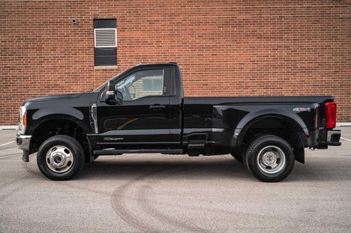Agate Black Metallic 2023 Ford F-350 XLT