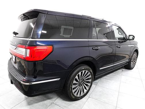 Signature Navy 2021 Lincoln Navigator Reserve