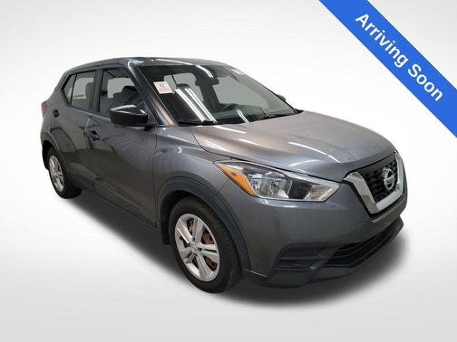 Gun Metallic 2020 Nissan Kicks S