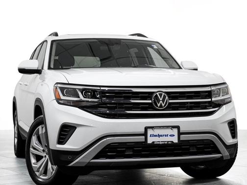 Pure White 2021 Volkswagen Atlas 2.0T SE w/Technology 4MOTION