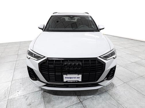 Glacier White Metallic 2022 Audi Q3 45 S line Premium Plus