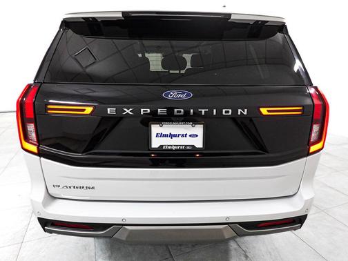 Oxford White 2025 Ford Expedition Platinum