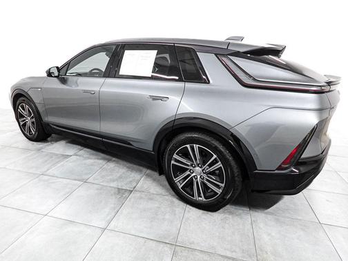 Argent Silver Metallic 2024 Cadillac LYRIQ Sport
