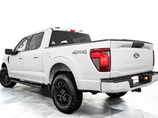 Avalanche 2026 Ford F-150 XLT