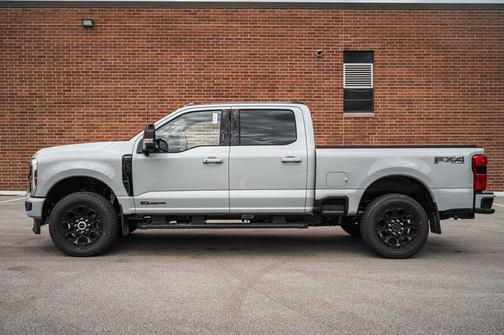 Avalanche 2026 Ford F-250 Lariat