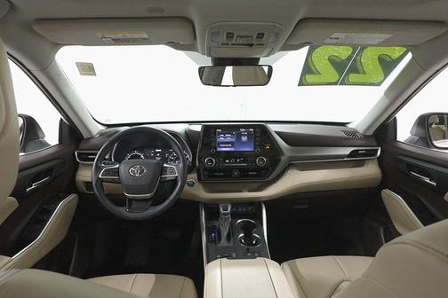 2022 Toyota Highlander Hybrid XLE