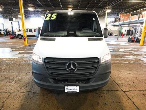 2025 Mercedes-Benz Sprinter 2500 Standard Roof
