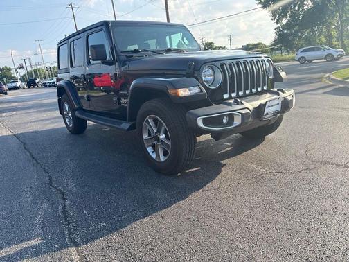 Black Clearcoat 2020 Jeep Wrangler Unlimited Sahara