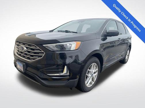 Black Metallic 2022 Ford Edge SEL