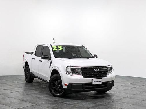 Oxford White 2023 Ford Maverick XL
