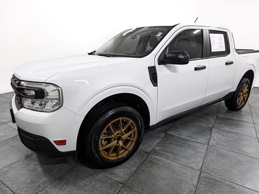 Oxford White 2023 Ford Maverick XL