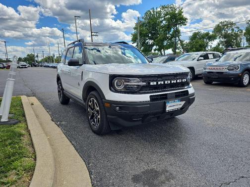 Oxford White 2024 Ford Bronco Sport Outer Banks