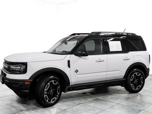 Oxford White 2024 Ford Bronco Sport Outer Banks