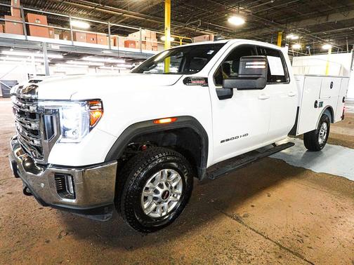 Summit White 2023 GMC Sierra 2500 SLE