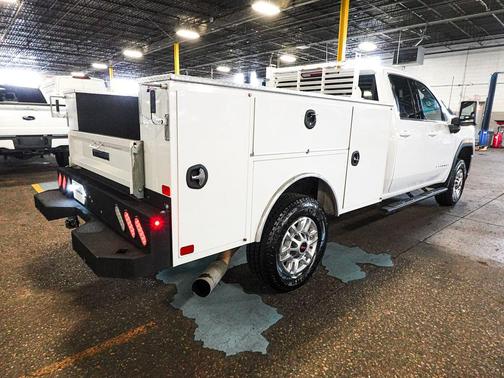 Summit White 2023 GMC Sierra 2500 SLE