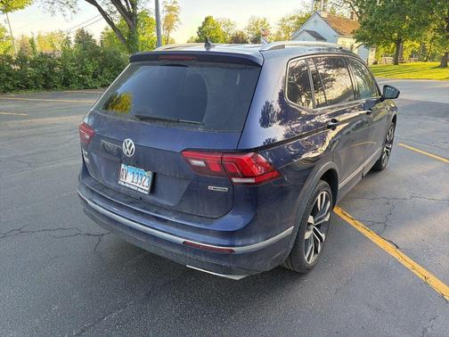 Atlantic Blue Metallic 2021 Volkswagen Tiguan 2.0T SEL R-Line 4MOTION