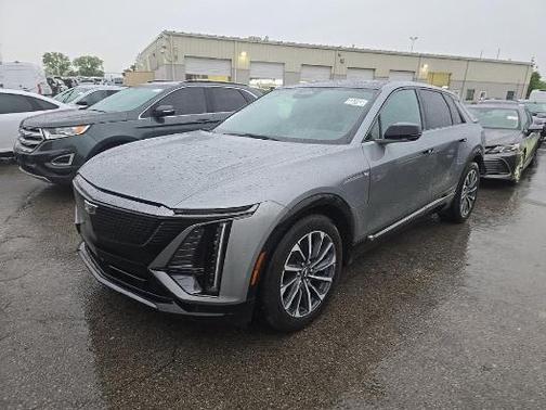 Argent Silver Metallic 2024 Cadillac LYRIQ Sport