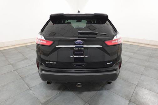 2020 Ford Edge SE
