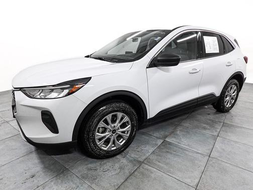 Oxford White 2024 Ford Escape Active