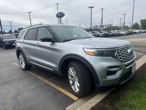 Iconic Silver Metallic 2023 Ford Explorer Platinum