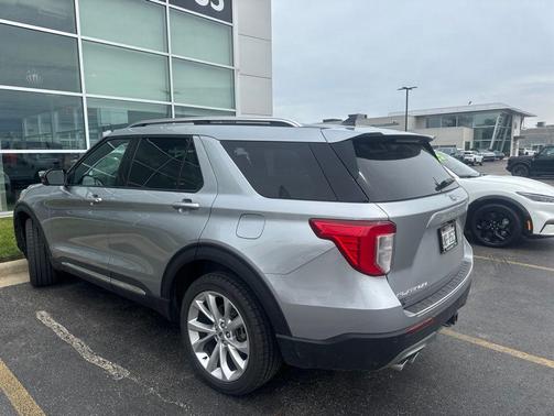 Iconic Silver Metallic 2023 Ford Explorer Platinum