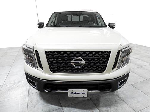 Pearl White Metallic 2017 Nissan Titan PRO-4X