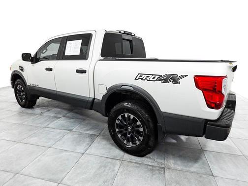 Pearl White Metallic 2017 Nissan Titan PRO-4X