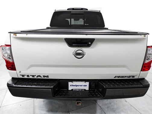 Pearl White Metallic 2017 Nissan Titan PRO-4X