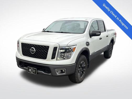 Pearl White Metallic 2017 Nissan Titan PRO-4X