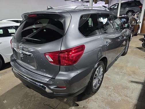 Gun Metallic 2020 Nissan Pathfinder S 4WD