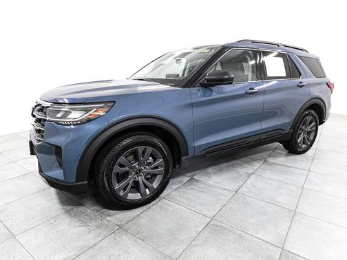 Vapor Blue Metallic 2026 Ford Explorer Active