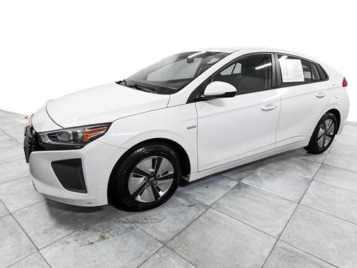 Ceramic White 2017 Hyundai IONIQ Hybrid Blue