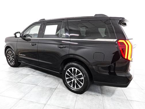 Black Metallic 2025 Ford Expedition Platinum