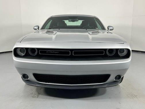 Granite Pearlcoat 2019 Dodge Challenger SXT