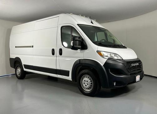 Bright White Clearcoat 2024 RAM ProMaster 2500 Tradesman
