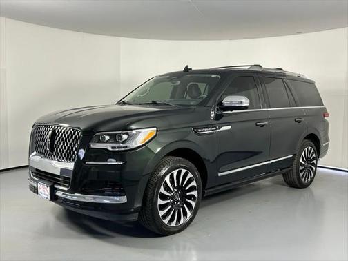 2022 Lincoln Navigator Black Label