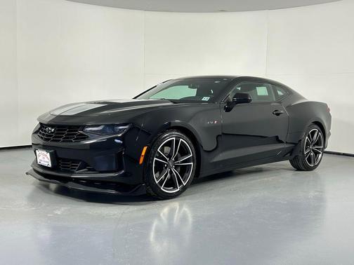 2021 Chevrolet Camaro RWD Coupe LT1