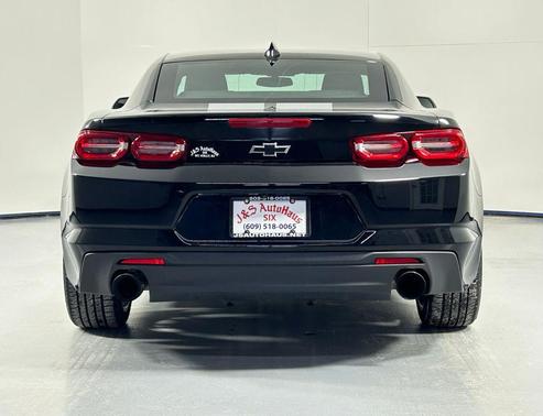 2021 Chevrolet Camaro RWD Coupe LT1