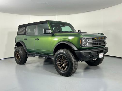 2022 Ford Bronco Base