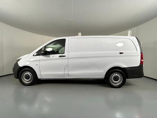 2023 Mercedes-Benz Metris Base