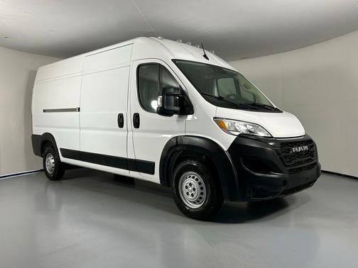 Bright White Clearcoat 2023 RAM ProMaster 2500 High Roof