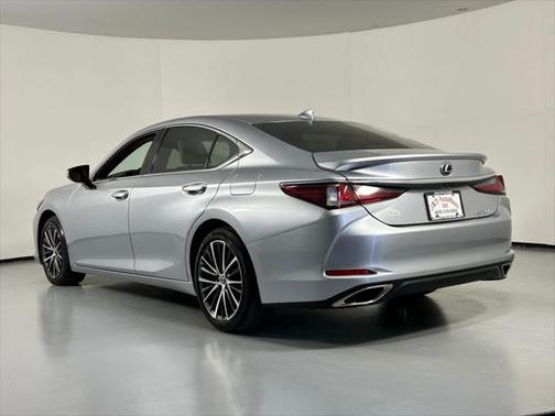 2022 Lexus ES 350 Base