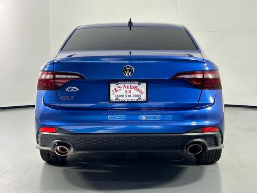 2022 Volkswagen Jetta GLI 2.0T Autobahn