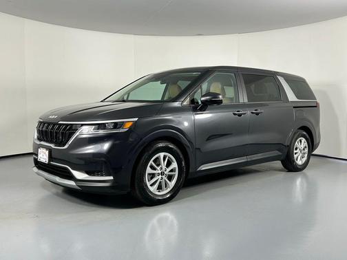 2022 Kia Carnival LXS